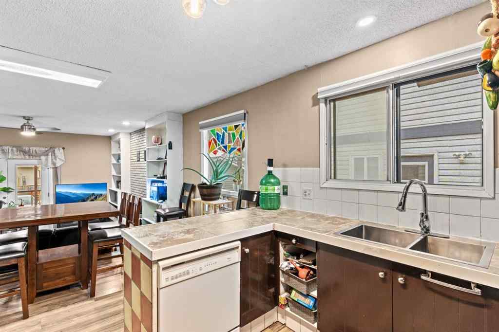 MLS&reg; # A2270876 - 428 Templeton Road NE in Temple Calgary, Residential Open Houses