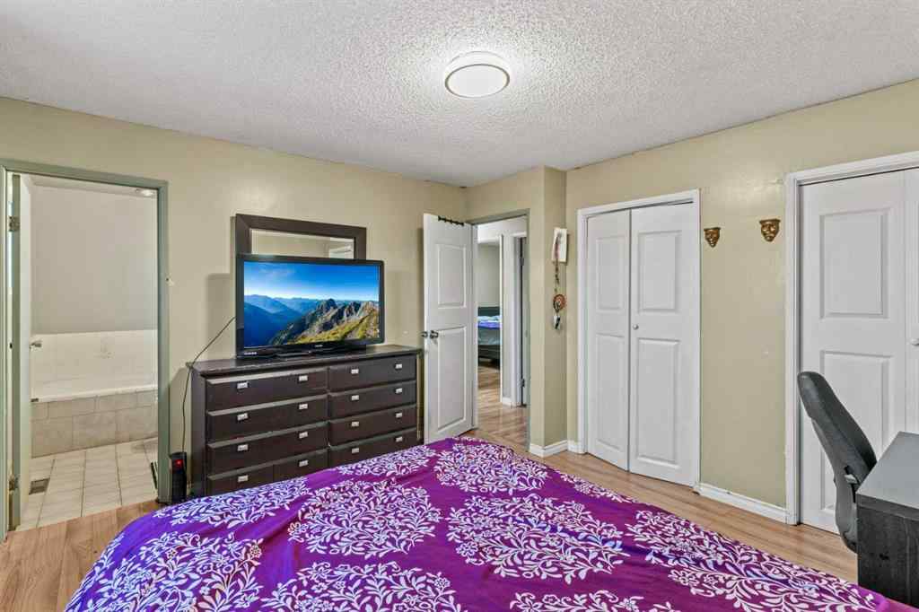 MLS&reg; # A2270876 - 428 Templeton Road NE in Temple Calgary, Residential Open Houses