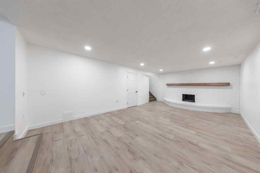 MLS&reg; # A2270883 - 5116 30 Street  in Steele Heights Lloydminster, Residential Open Houses