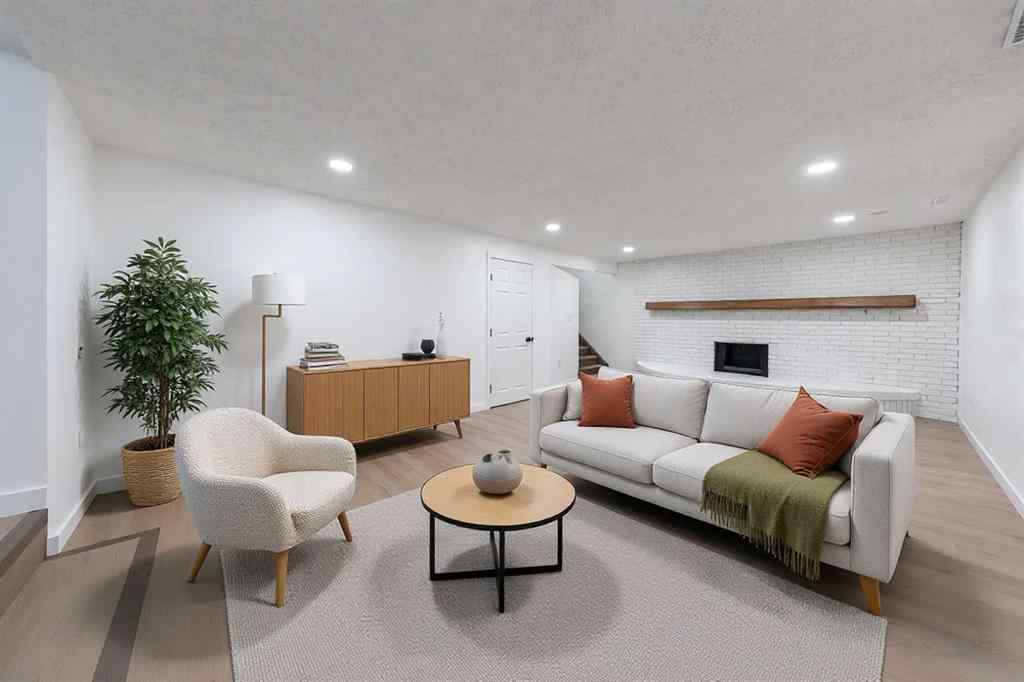 MLS&reg; # A2270883 - 5116 30 Street  in Steele Heights Lloydminster, Residential Open Houses