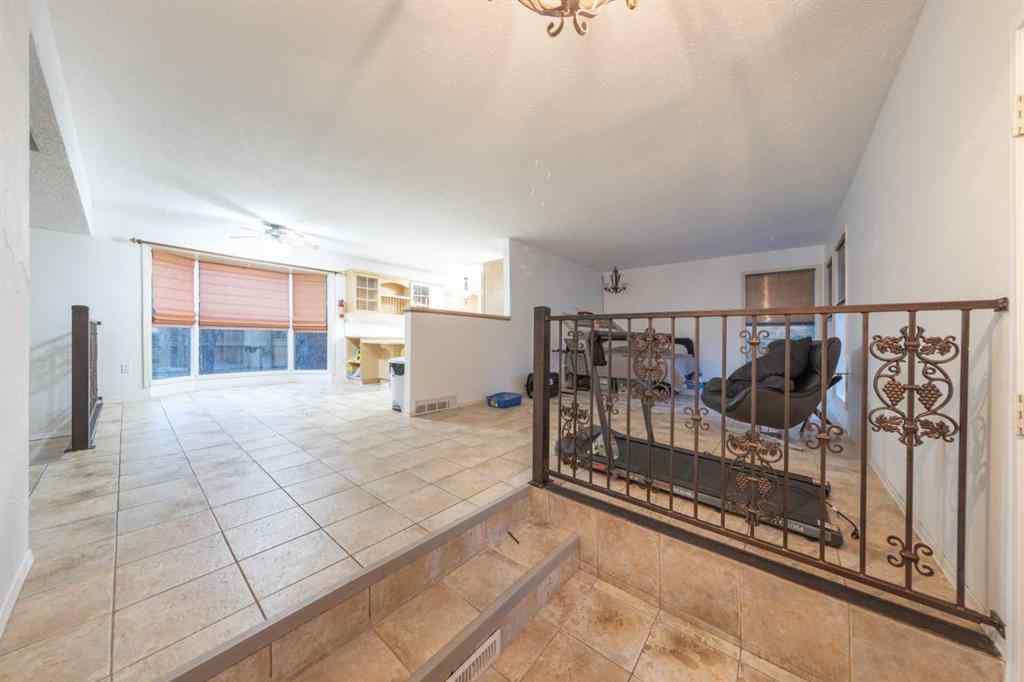 MLS&reg; # A2270883 - 5116 30 Street  in Steele Heights Lloydminster, Residential Open Houses