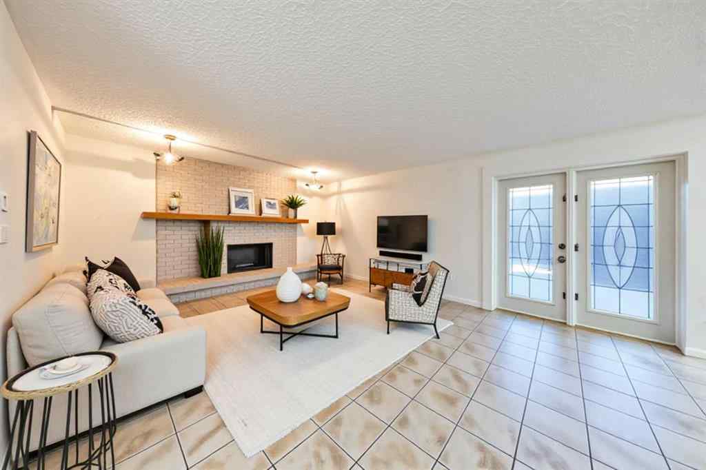 MLS&reg; # A2270883 - 5116 30 Street  in Steele Heights Lloydminster, Residential Open Houses