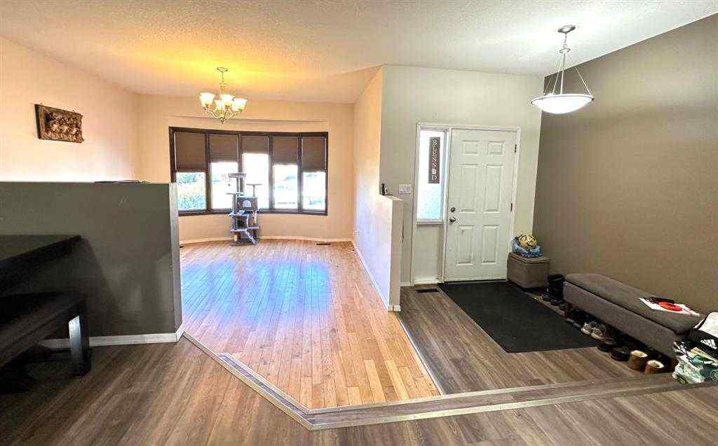 MLS&reg; # A2270885 - 206 4 Avenue N in NONE Marwayne, Residential Open Houses