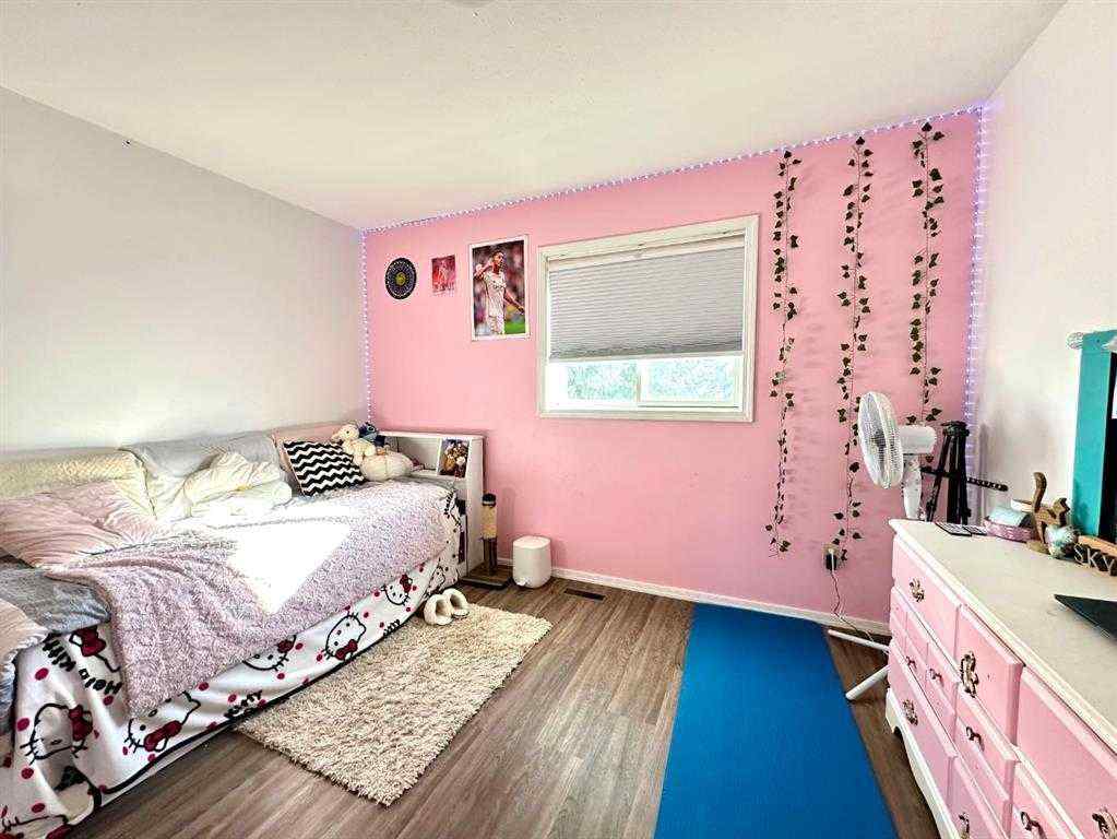 MLS&reg; # A2270885 - 206 4 Avenue N in NONE Marwayne, Residential Open Houses