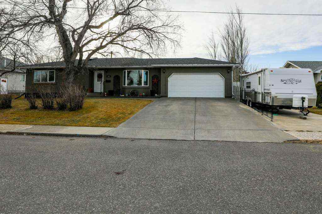 MLS&reg; # A2270888 - 562 27 Street   in NONE Fort Macleod, Residential Open Houses