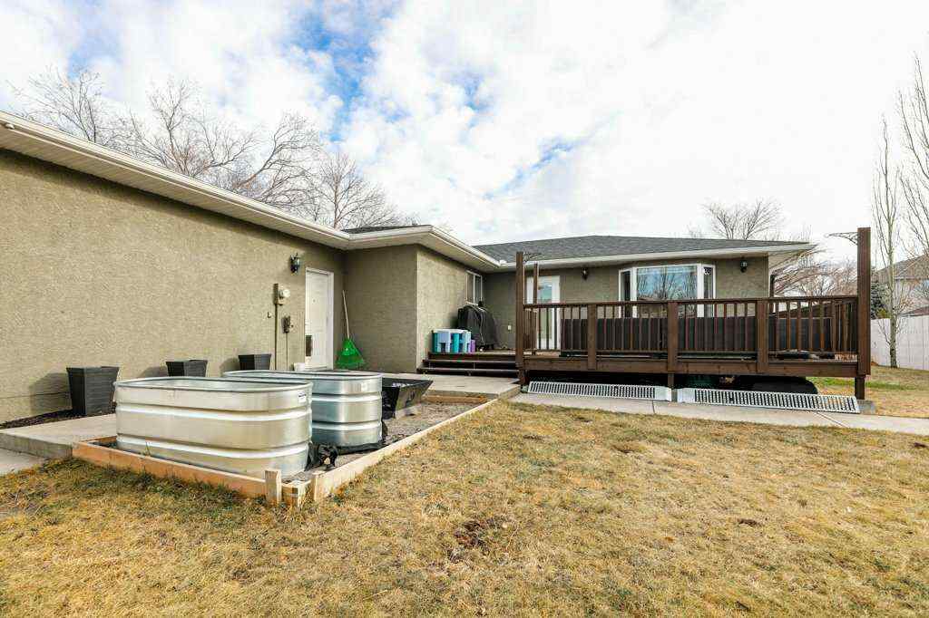 MLS&reg; # A2270888 - 562 27 Street   in NONE Fort Macleod, Residential Open Houses