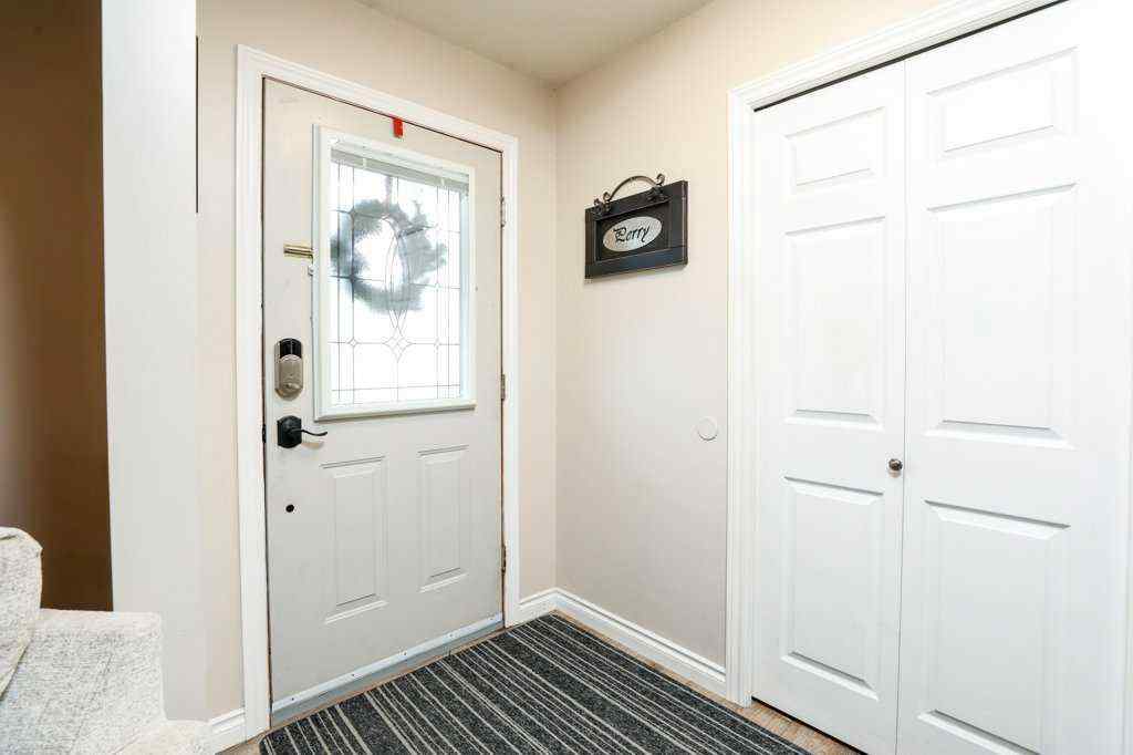 MLS&reg; # A2270888 - 562 27 Street   in NONE Fort Macleod, Residential Open Houses