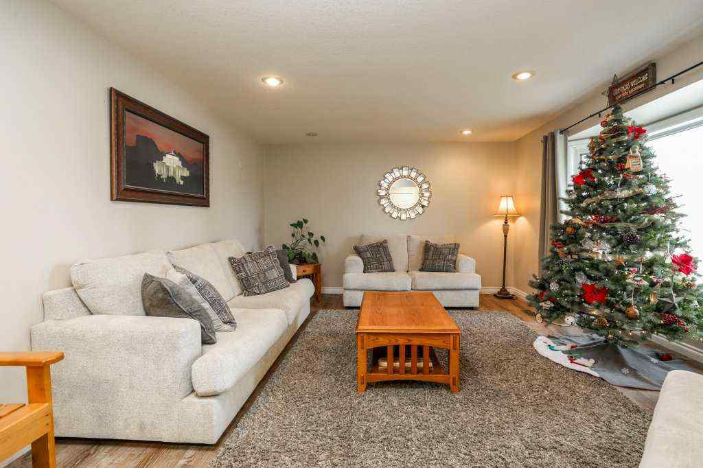 MLS&reg; # A2270888 - 562 27 Street   in NONE Fort Macleod, Residential Open Houses