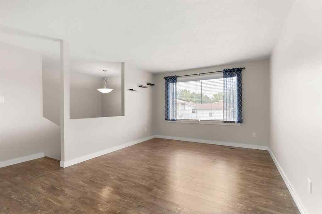 MLS&reg; # A2270898 - 37 Link Court SW in SW Hill Medicine Hat, Residential Open Houses