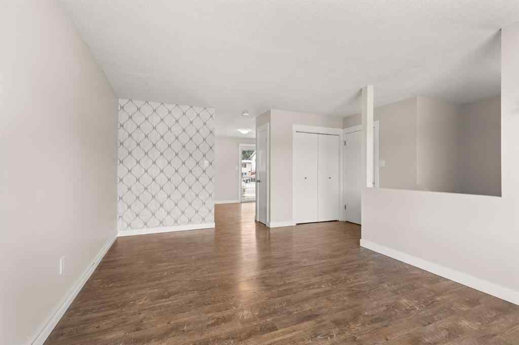 MLS&reg; # A2270898 - 37 Link Court SW in SW Hill Medicine Hat, Residential Open Houses