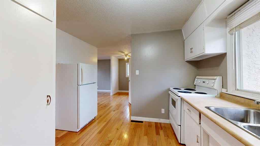 MLS&reg; # A2270901 - 9622 108 Avenue  in Mountview Grande Prairie, Residential Open Houses