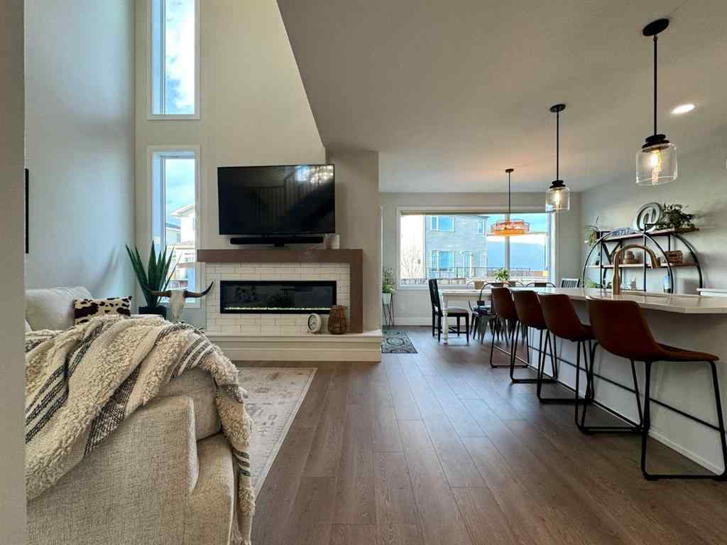 MLS&reg; # A2270902 - 127 Goldenrod Road W in Country Meadows Estates Lethbridge, Residential Open Houses