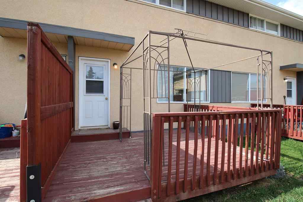 MLS&reg; # A2270905 - Unit #13 126 Hardisty Avenue  in Hardisty Hinton, Residential Open Houses