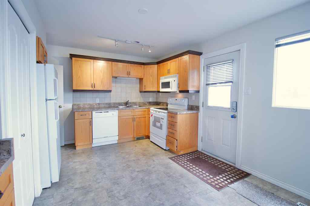 MLS&reg; # A2270905 - Unit #13 126 Hardisty Avenue  in Hardisty Hinton, Residential Open Houses