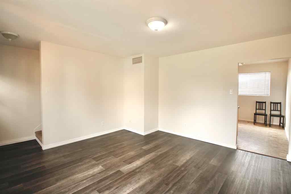 MLS&reg; # A2270905 - Unit #13 126 Hardisty Avenue  in Hardisty Hinton, Residential Open Houses