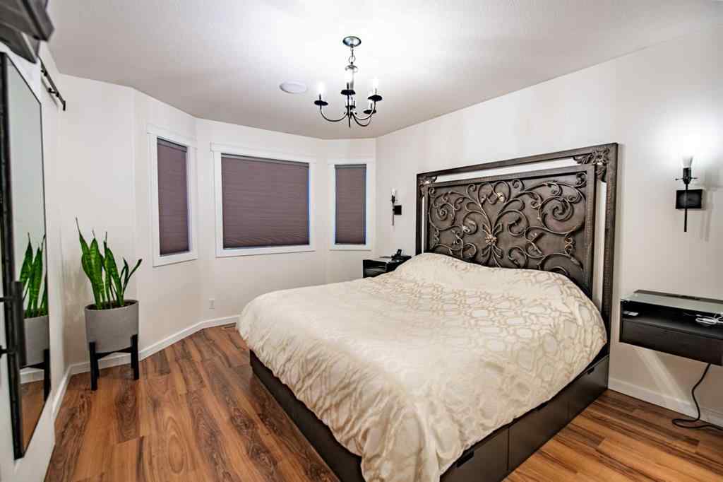 MLS&reg; # A2270918 - 42 Landry Bend  in Lonsdale Red Deer, Residential Open Houses