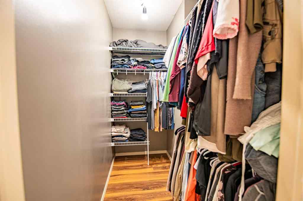 MLS&reg; # A2270918 - 42 Landry Bend  in Lonsdale Red Deer, Residential Open Houses