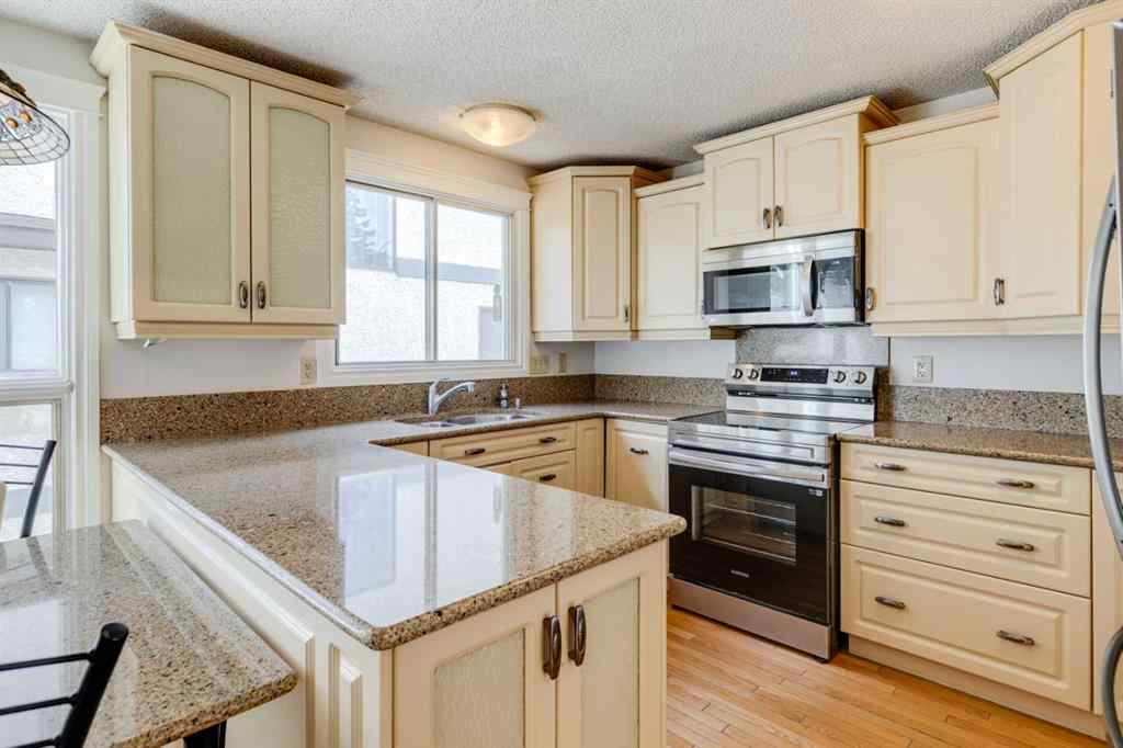 MLS® # A2270924 - 203 Edgeland Road NW in Edgemont Calgary, Residential Open Houses