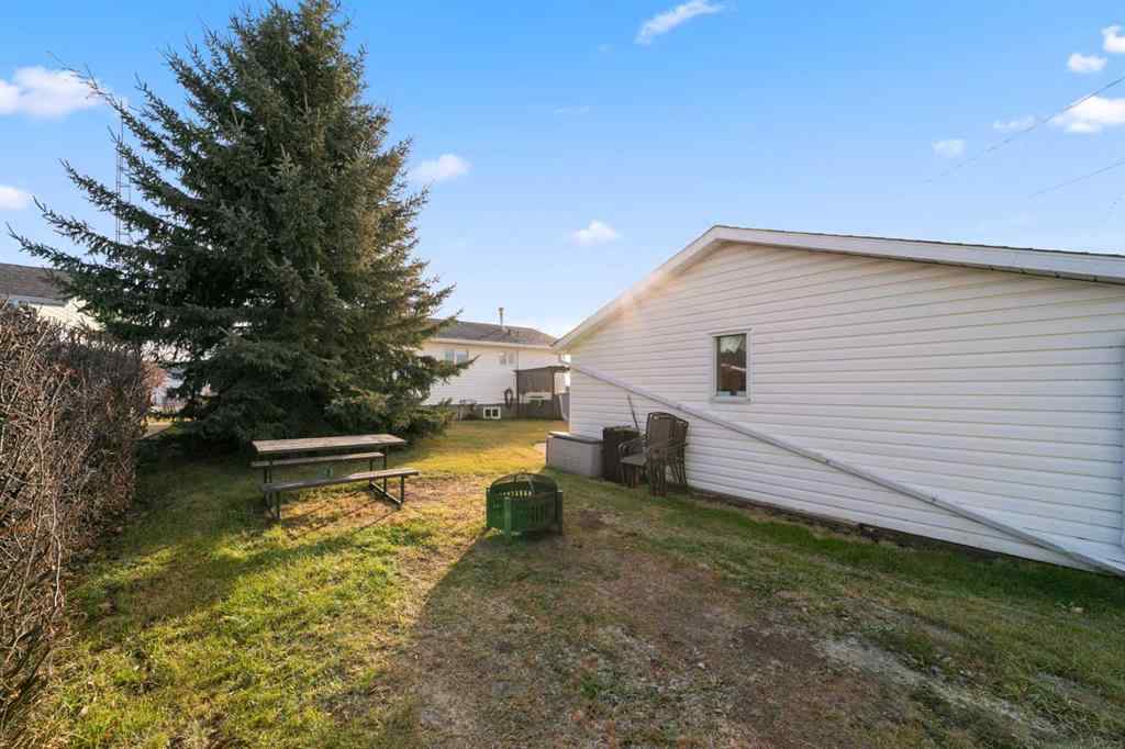 MLS&reg; # A2270925 - 5002 46 Street  in Daysland Daysland, Residential Open Houses