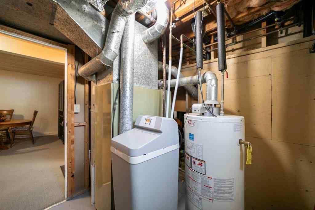 MLS&reg; # A2270925 - 5002 46 Street  in Daysland Daysland, Residential Open Houses