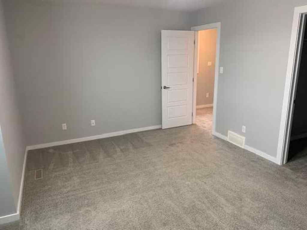 MLS&reg; # A2270937 - Unit #4 1202 Keystone Road W in Copperwood Lethbridge, Rental Open Houses