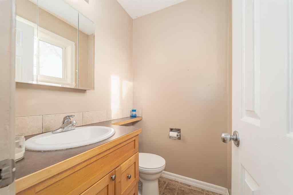 MLS&reg; # A2270947 - 406 12 Avenue N in Staffordville Lethbridge, Residential Open Houses