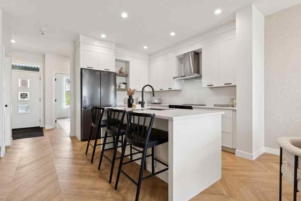 MLS&reg; # A2270952 - 3575 Chestermere Boulevard  in East Chestermere Chestermere, Residential Open Houses