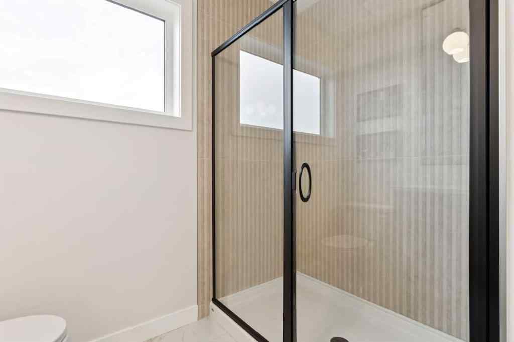 MLS&reg; # A2270952 - 3575 Chestermere Boulevard  in East Chestermere Chestermere, Residential Open Houses