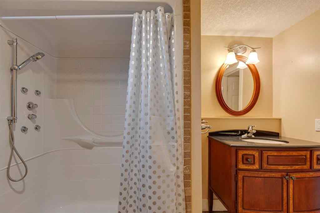 MLS&reg; # A2270960 - 2647 Charlebois Drive NW in Charleswood Calgary, Residential Open Houses