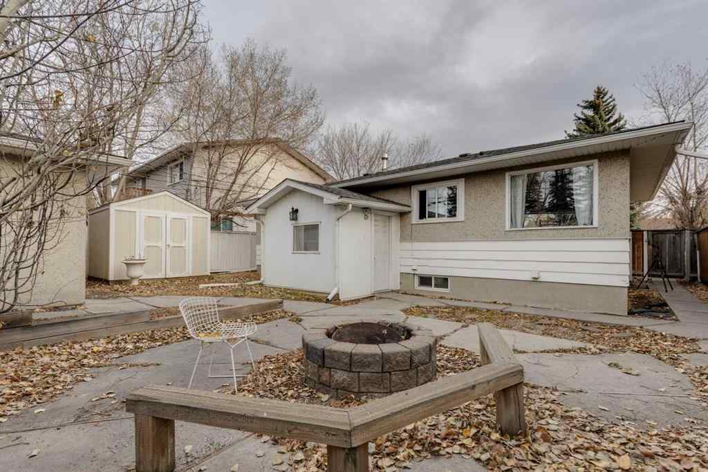 MLS&reg; # A2270960 - 2647 Charlebois Drive NW in Charleswood Calgary, Residential Open Houses