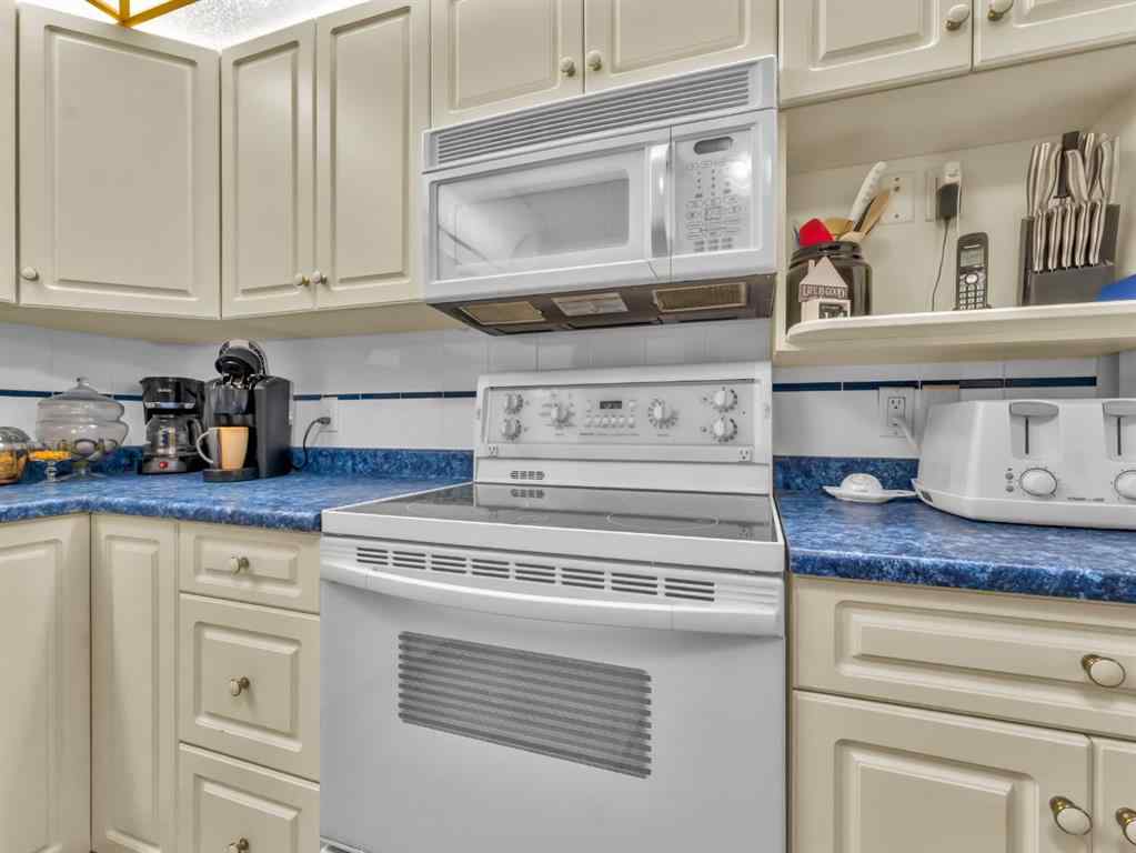 MLS&reg; # A2270965 - Unit #429 1535 Southview Drive SE in Southview-Park Meadows Medicine Hat, Residential Open Houses