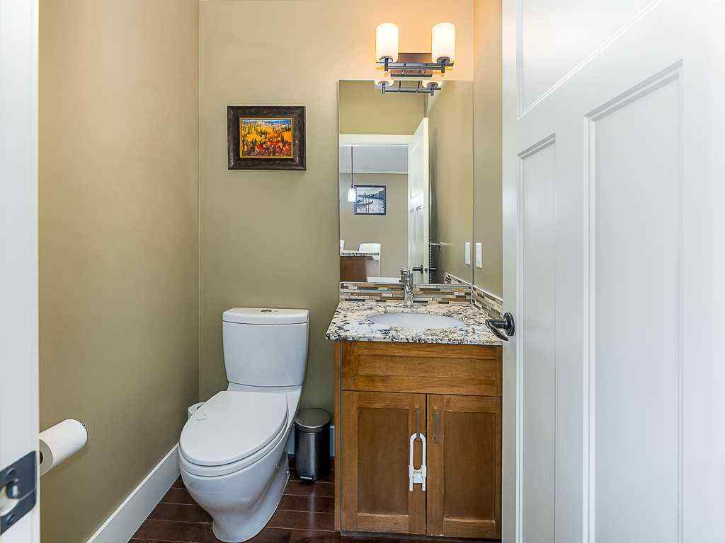 MLS® # A2270967 - Unit #2 126 27 Avenue NW in Tuxedo Park Calgary, Residential Open Houses