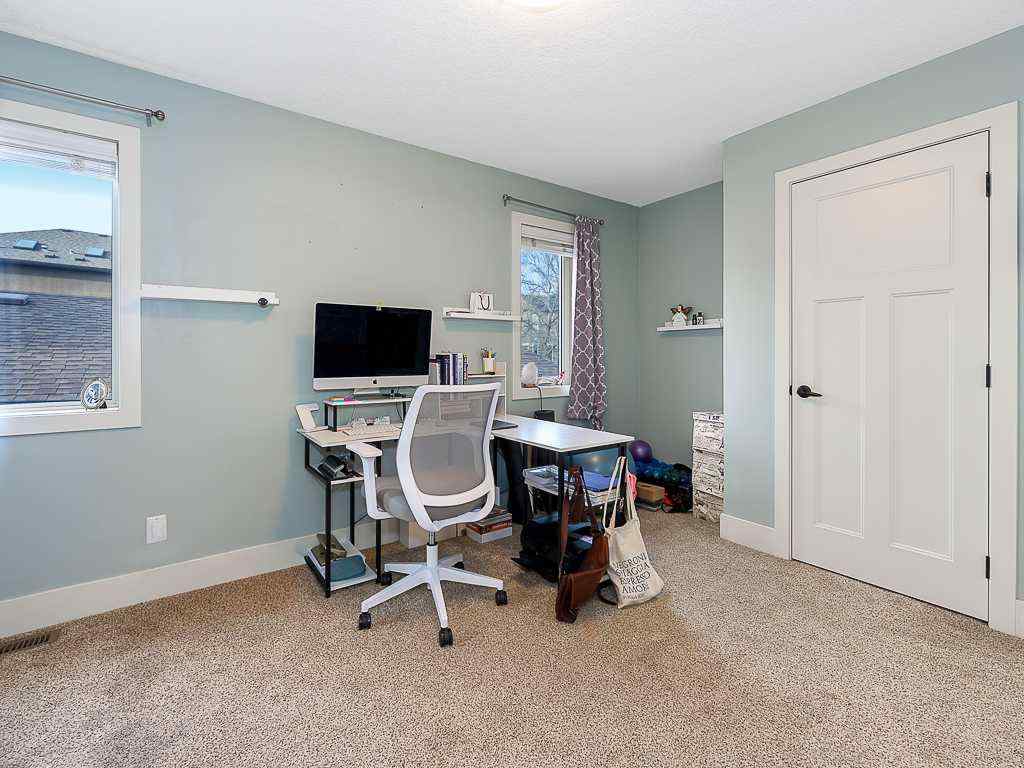 MLS® # A2270967 - Unit #2 126 27 Avenue NW in Tuxedo Park Calgary, Residential Open Houses