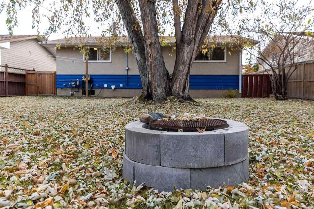 MLS&reg; # A2270968 - 40 Fern Road  in Fairview Red Deer, Residential Open Houses