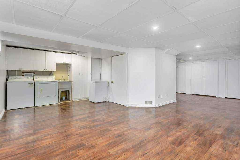 MLS&reg; # A2270971 - 4217 43 Avenue  in Grandview Red Deer, Residential Open Houses