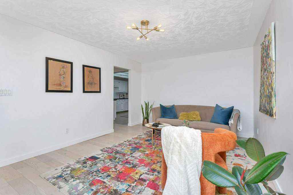 MLS&reg; # A2270971 - 4217 43 Avenue  in Grandview Red Deer, Residential Open Houses