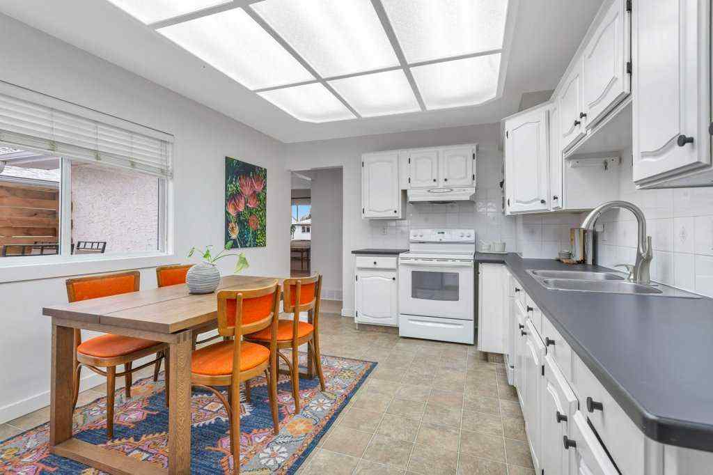 MLS&reg; # A2270971 - 4217 43 Avenue  in Grandview Red Deer, Residential Open Houses