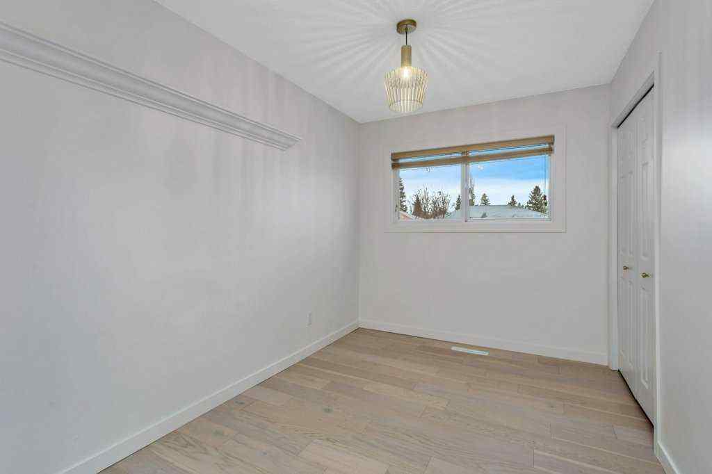 MLS&reg; # A2270971 - 4217 43 Avenue  in Grandview Red Deer, Residential Open Houses