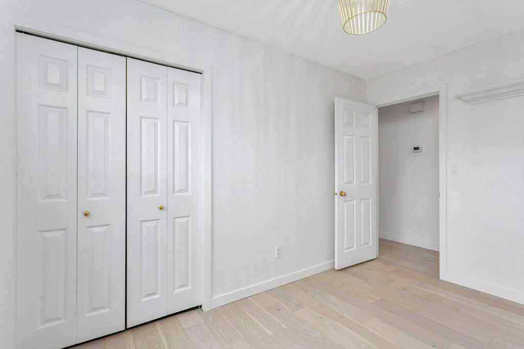 MLS&reg; # A2270971 - 4217 43 Avenue  in Grandview Red Deer, Residential Open Houses