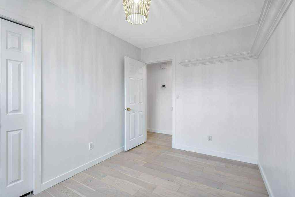 MLS&reg; # A2270971 - 4217 43 Avenue  in Grandview Red Deer, Residential Open Houses