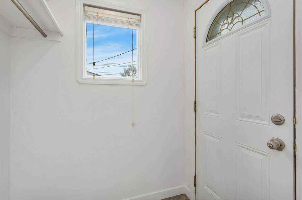 MLS&reg; # A2270971 - 4217 43 Avenue  in Grandview Red Deer, Residential Open Houses