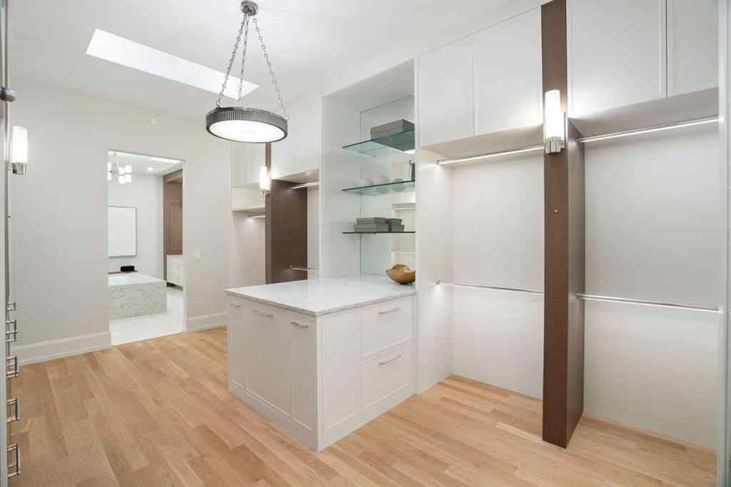 MLS&reg; # A2270976 - Unit ##B 4120 1A Street SW in Parkhill Calgary, Residential Open Houses