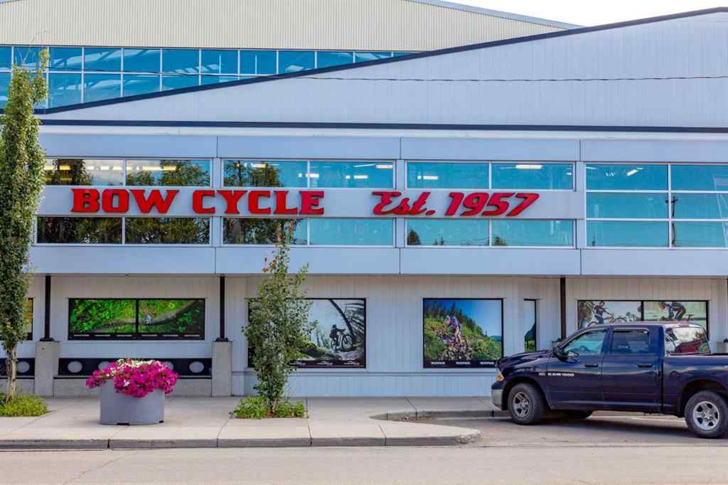 MLS&reg; # A2270977 - Unit #D 4528 73 Street NW in Bowness Calgary, Residential Open Houses