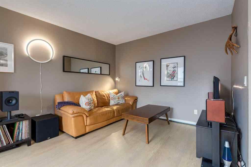 MLS&reg; # A2270977 - Unit #D 4528 73 Street NW in Bowness Calgary, Residential Open Houses