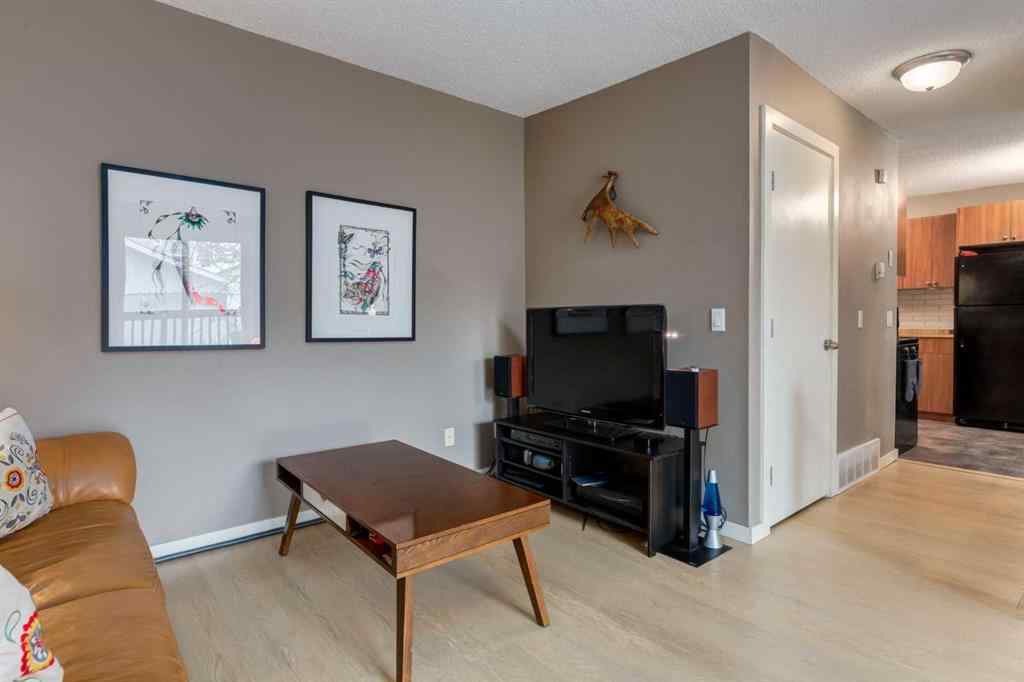 MLS&reg; # A2270977 - Unit #D 4528 73 Street NW in Bowness Calgary, Residential Open Houses