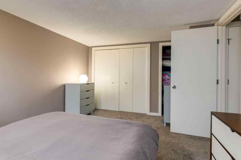 MLS&reg; # A2270977 - Unit #D 4528 73 Street NW in Bowness Calgary, Residential Open Houses