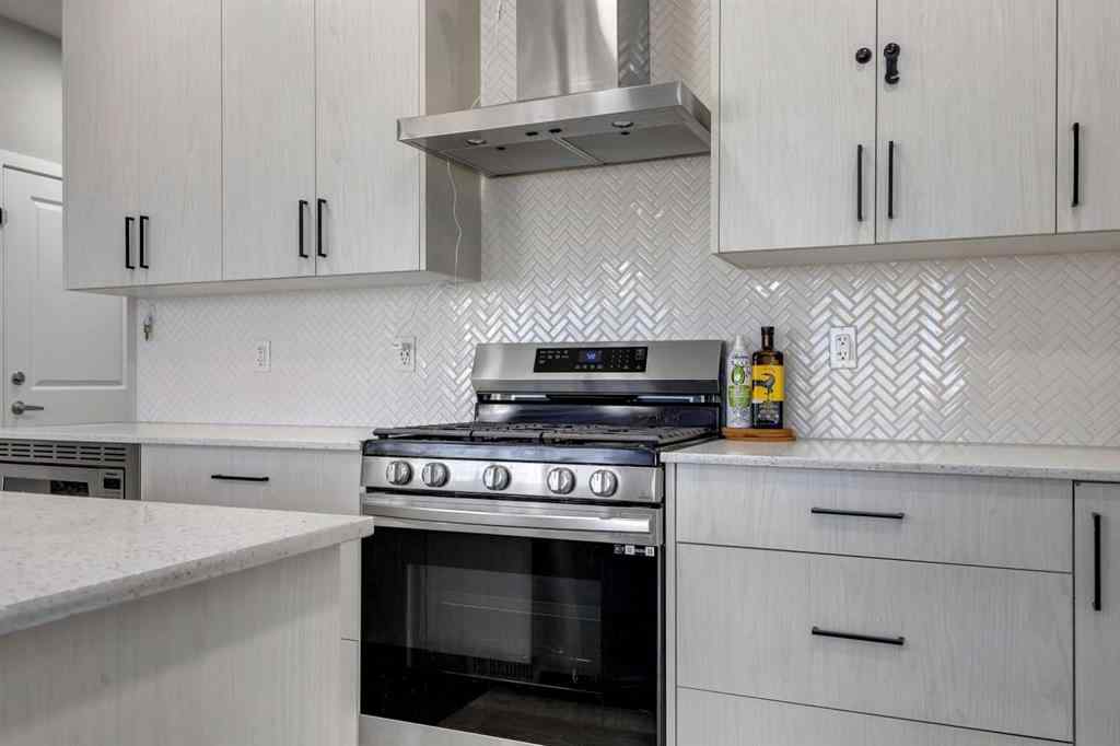 MLS&reg; # A2270980 - 704 Creekstone Circle SW in Pine Creek Calgary, Residential Open Houses