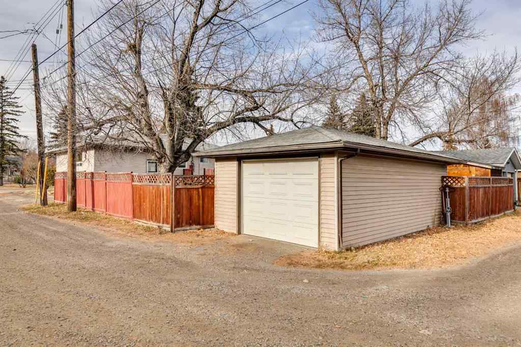 MLS&reg; # A2270993 - 3328 45 Street SW in Glenbrook Calgary, Residential Open Houses