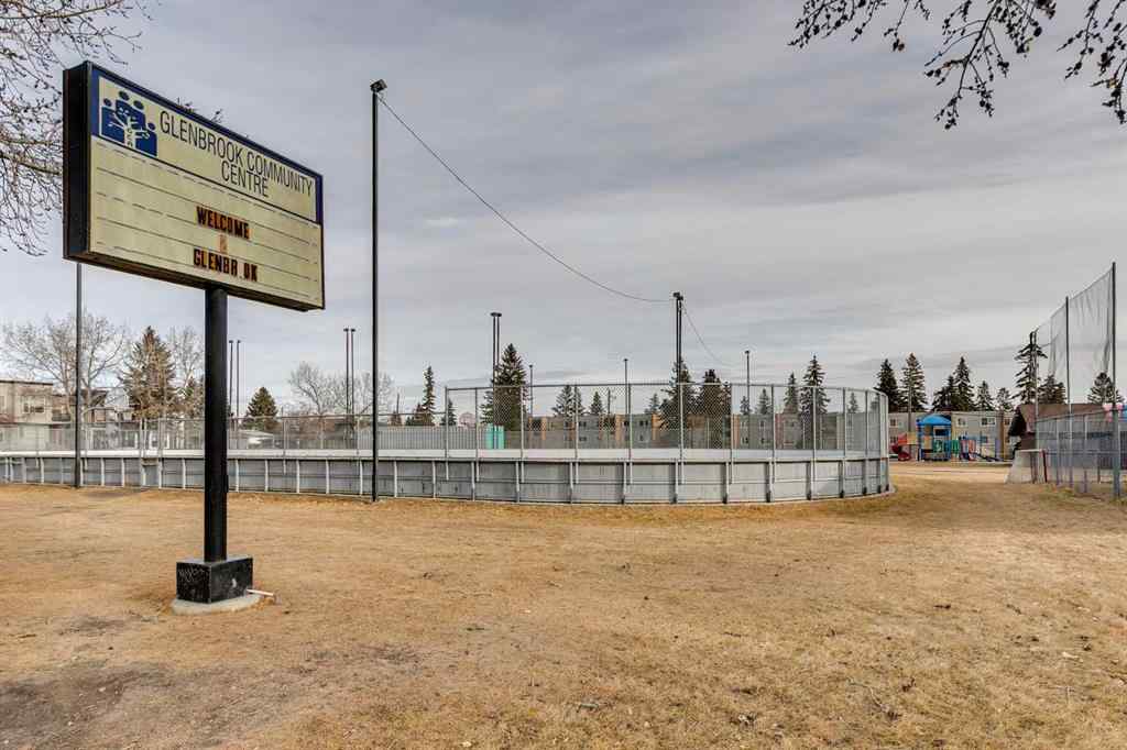 MLS&reg; # A2270993 - 3328 45 Street SW in Glenbrook Calgary, Residential Open Houses