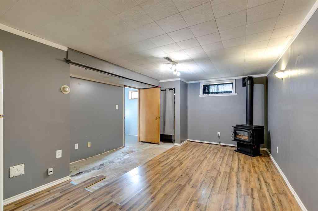 MLS&reg; # A2270993 - 3328 45 Street SW in Glenbrook Calgary, Residential Open Houses